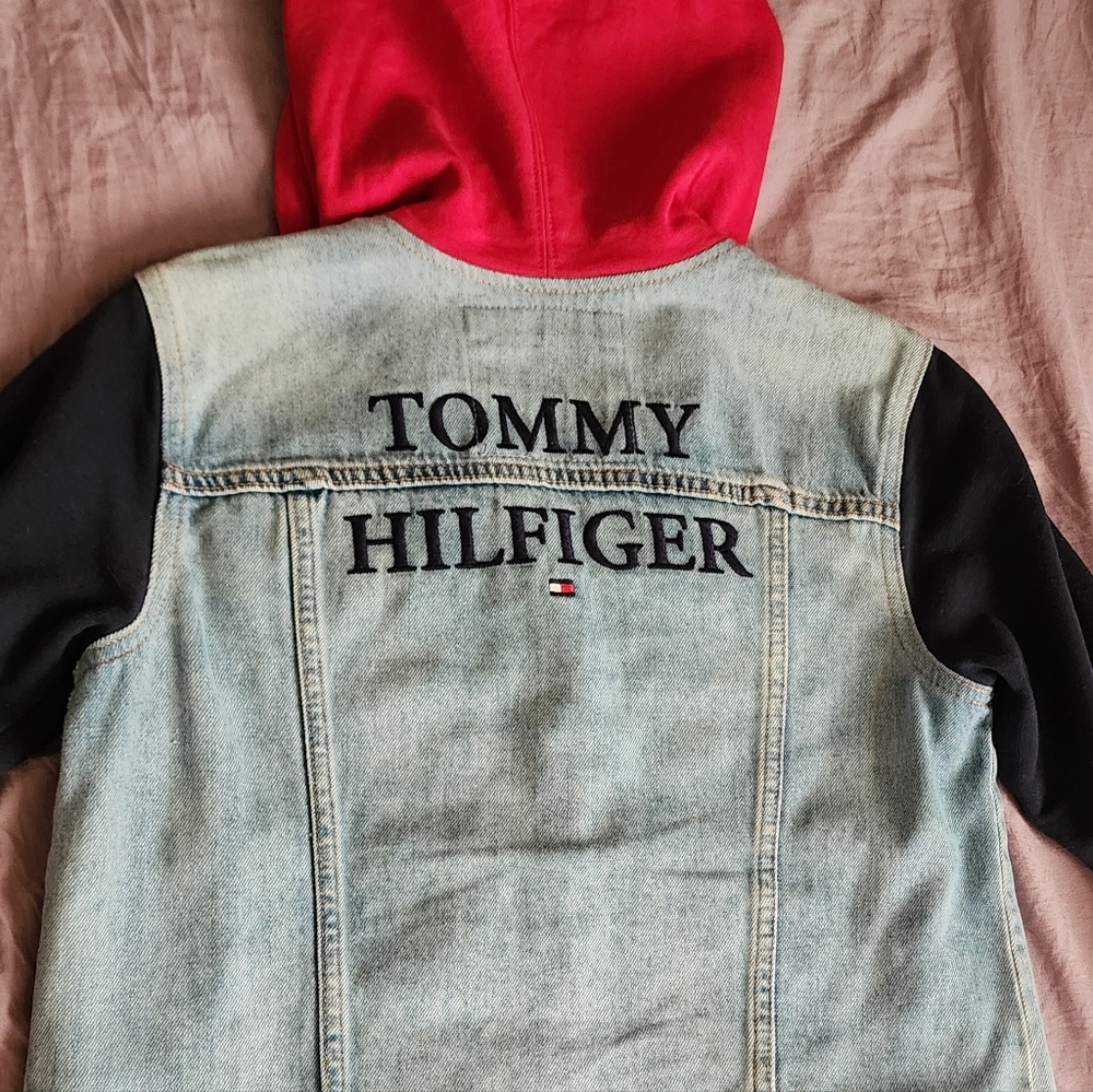 TOMMY HILFIGER Embroidered Logo Denim Sweatshirt Hooded Classic Jean Jacket